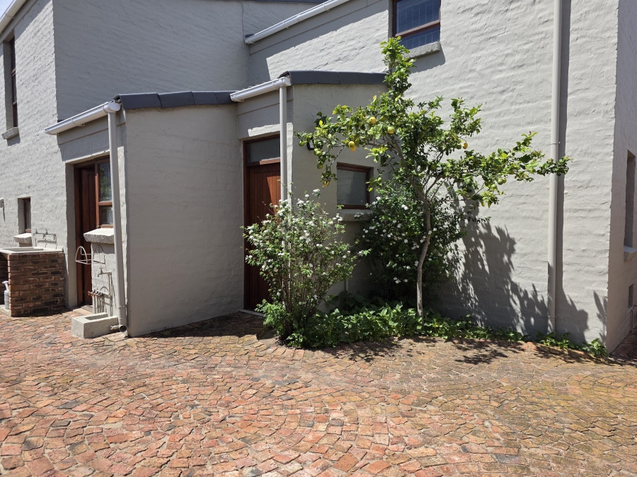 5 Bedroom Property for Sale in Bayview Western Cape